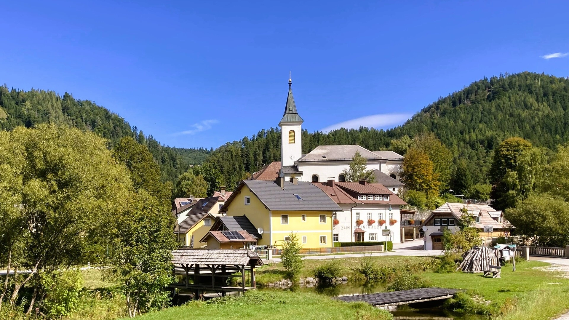 Ansicht von Gemeinde Rohr im Gebirge